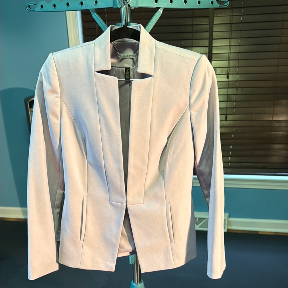 White House Black Market lavender two piece skirt suit, - Picture 3 of 8